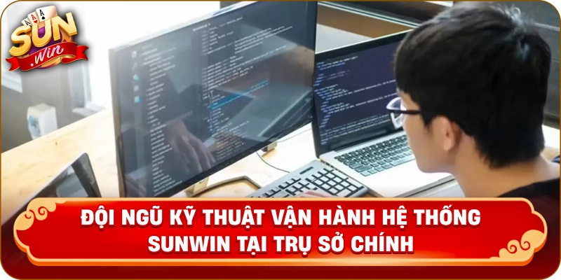 Đội ngũ kỹ thuật vận hành hệ thống Sunwin tại trụ sở chính